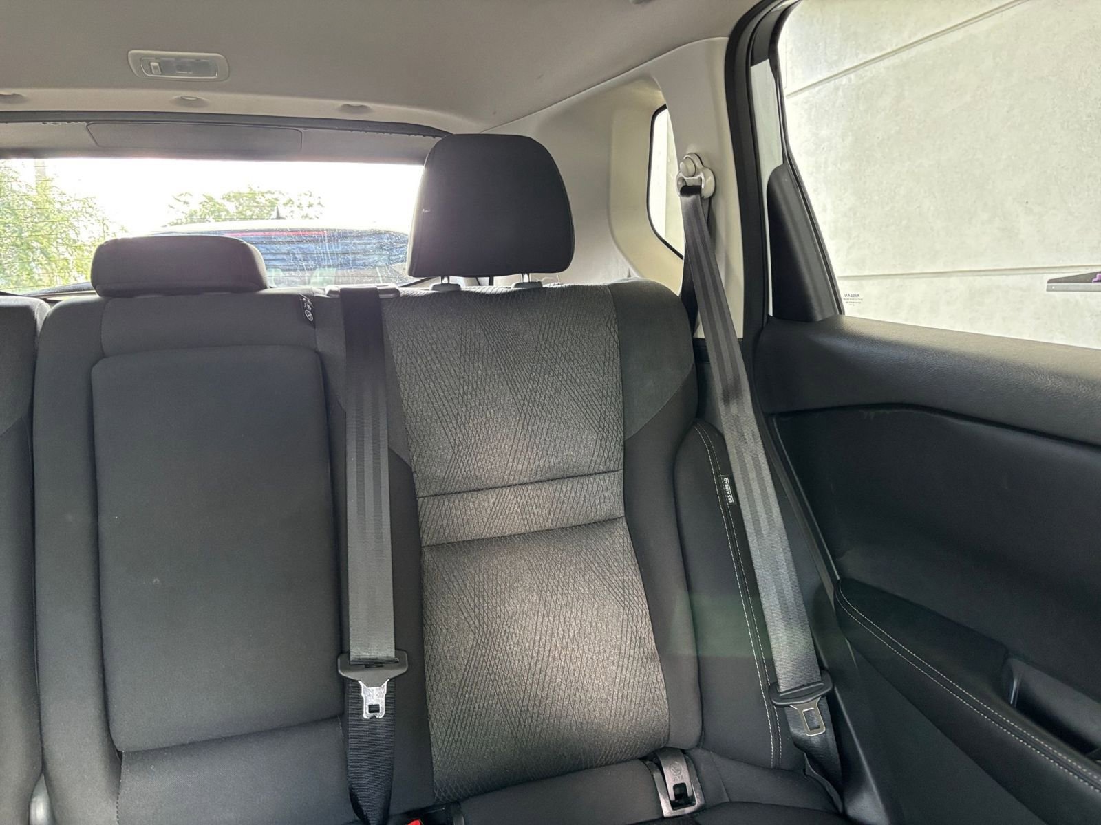 Used 2025 Nissan Rogue SV FWD image 38