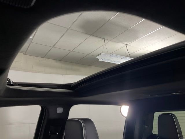 Used 2025 GMC Sierra 2500 AT4X image 20