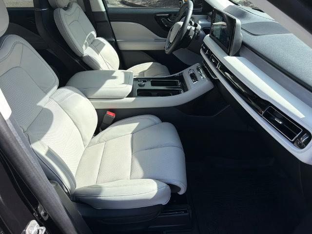 New 2025 Lincoln Aviator Reserve w/ Equipment Group 201A AWD/4WD image 14