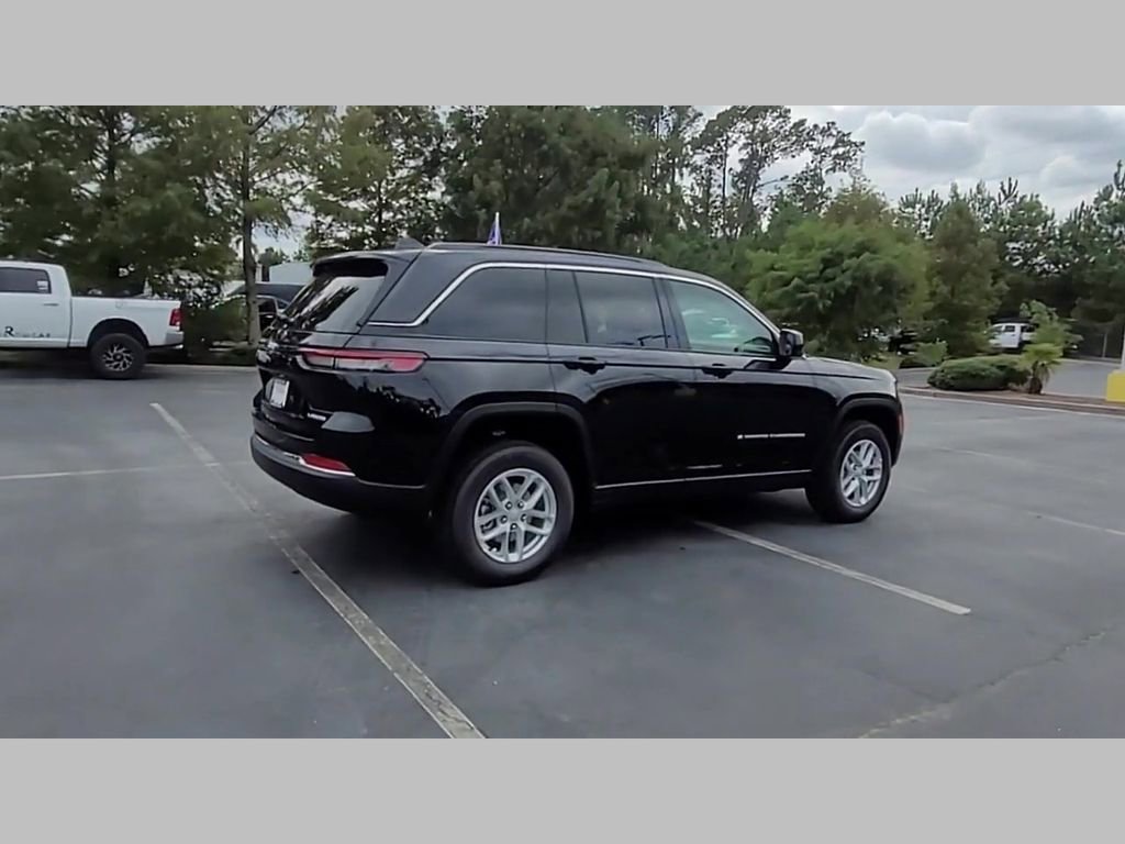 New 2025 Jeep Grand Cherokee Laredo X w/ Luxury Tech Group I image 35