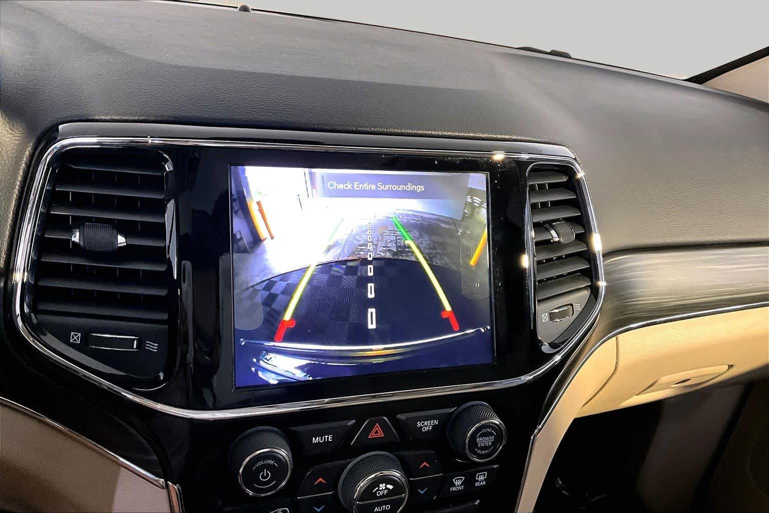 Used 2020 Jeep Grand Cherokee Limited AWD/4WD image 29