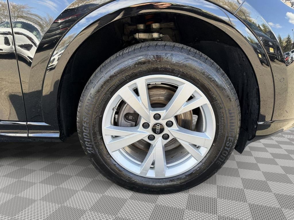 Used 2025 Audi Q5 Premium w/ Convenience Package AWD/4WD image 13