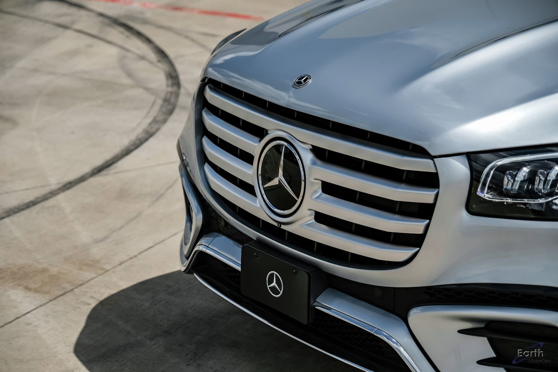 Used 2025 Mercedes-Benz GLS 580 4MATIC image 30