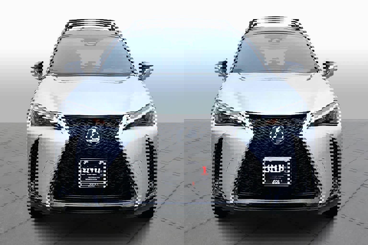 Used 2025 Lexus UX 300h FWD image 4