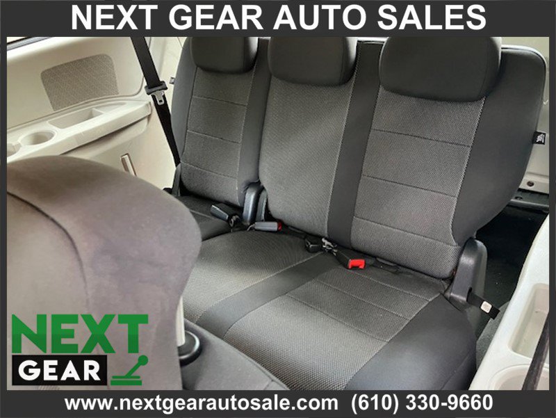 Used 2009 Dodge Grand Caravan SE w/ Climate Group FWD image 8