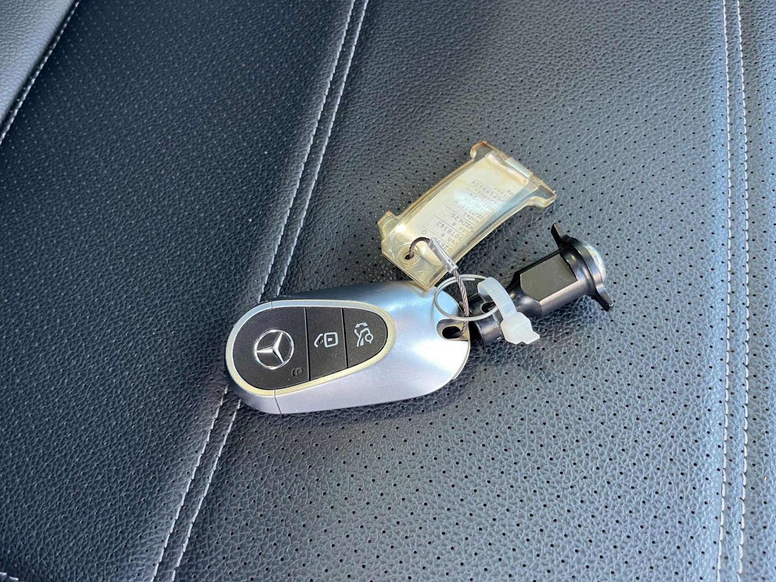 Used 2024 Mercedes-Benz GLC 300 GLC 300 image 21