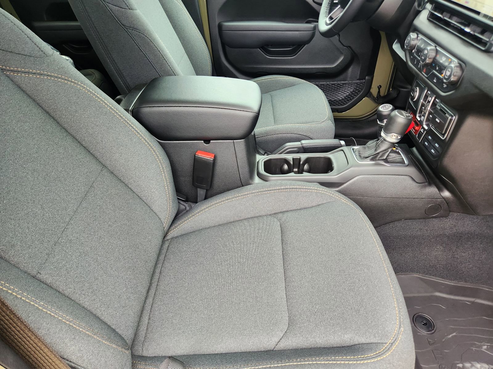 New 2026 Jeep Gladiator Mojave AWD/4WD image 14
