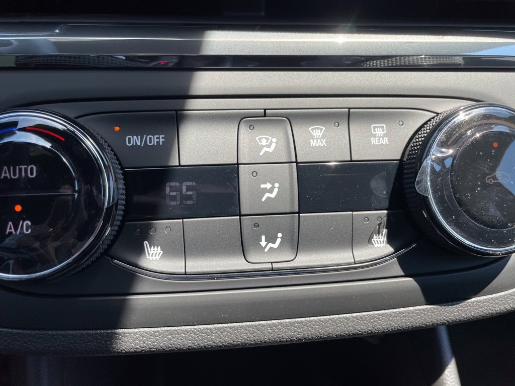 New 2026 Buick Envista Sport Touring w/ Convenience I Package FWD image 21