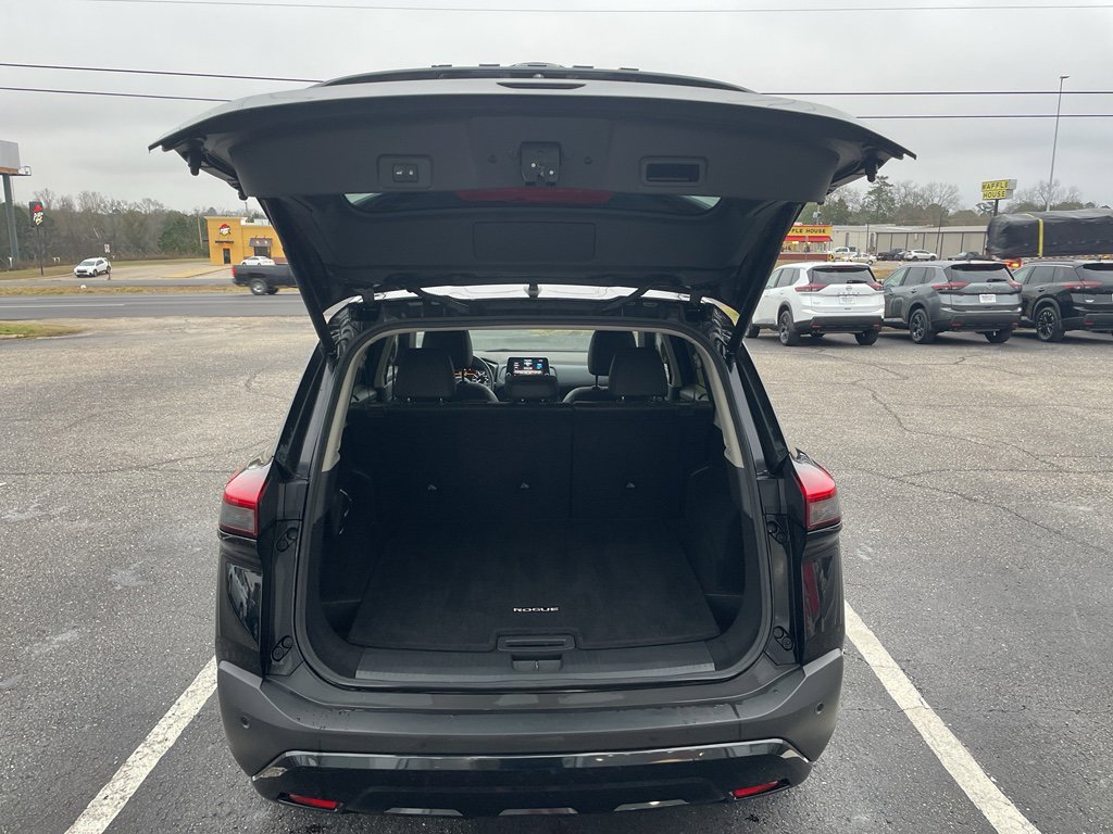 Certified 2023 Nissan Rogue SV w/ SV Premium B Package image 22