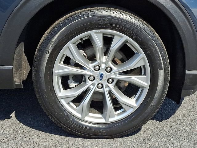 Used 2023 Ford Explorer XLT w/ Equipment Group 202A image 11