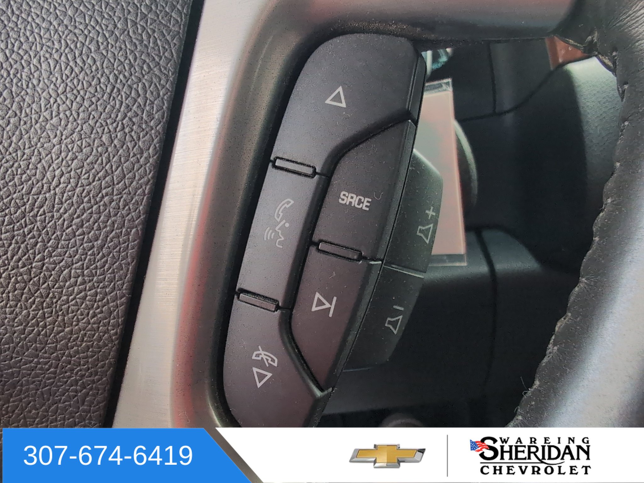 Used 2013 Chevrolet Avalanche LTZ AWD/4WD image 18