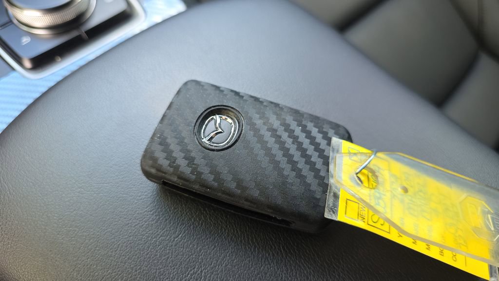 Used 2024 MAZDA MAZDA3 s image 28