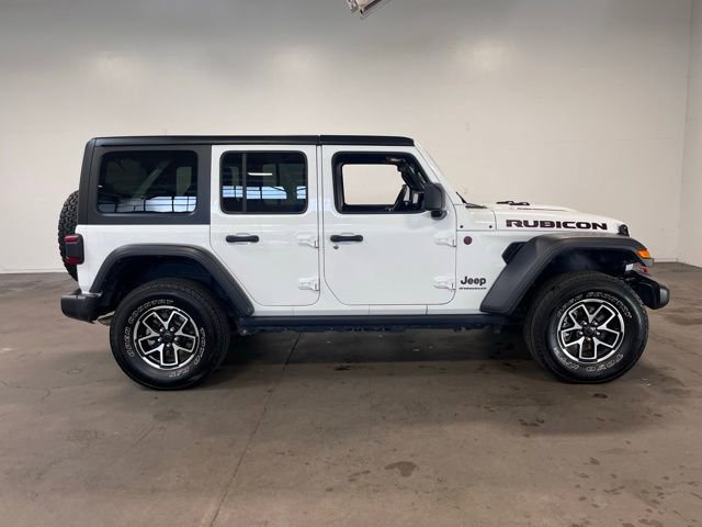 Used 2024 Jeep Wrangler Unlimited Rubicon image 2