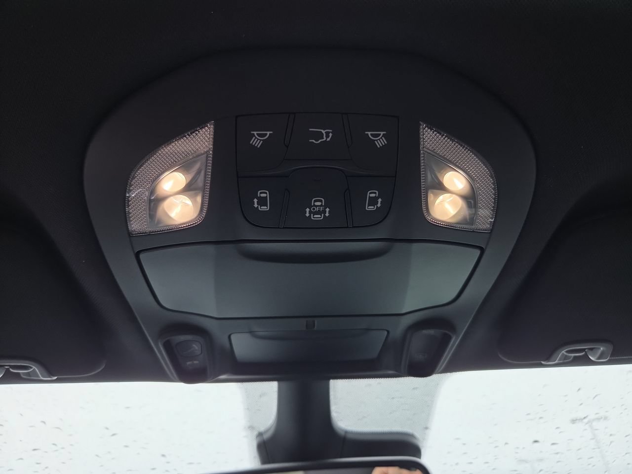 New 2027 Chrysler Pacifica Select w/ Family Tech Group FWD image 24