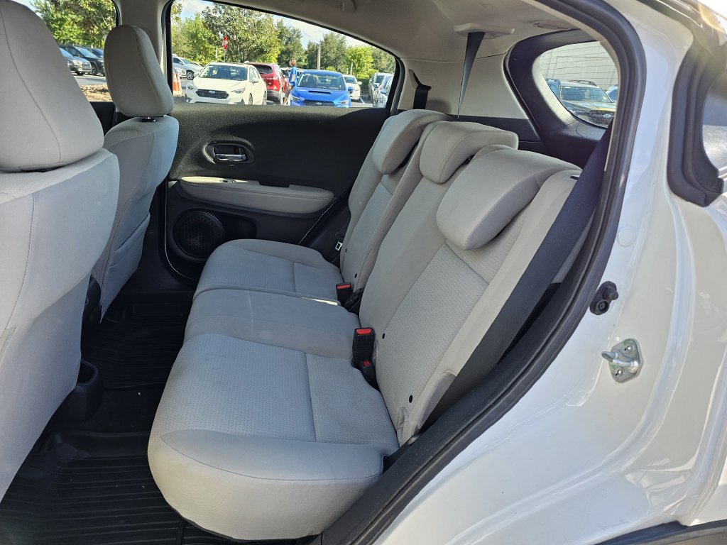 Used 2022 Honda HR-V LX image 15