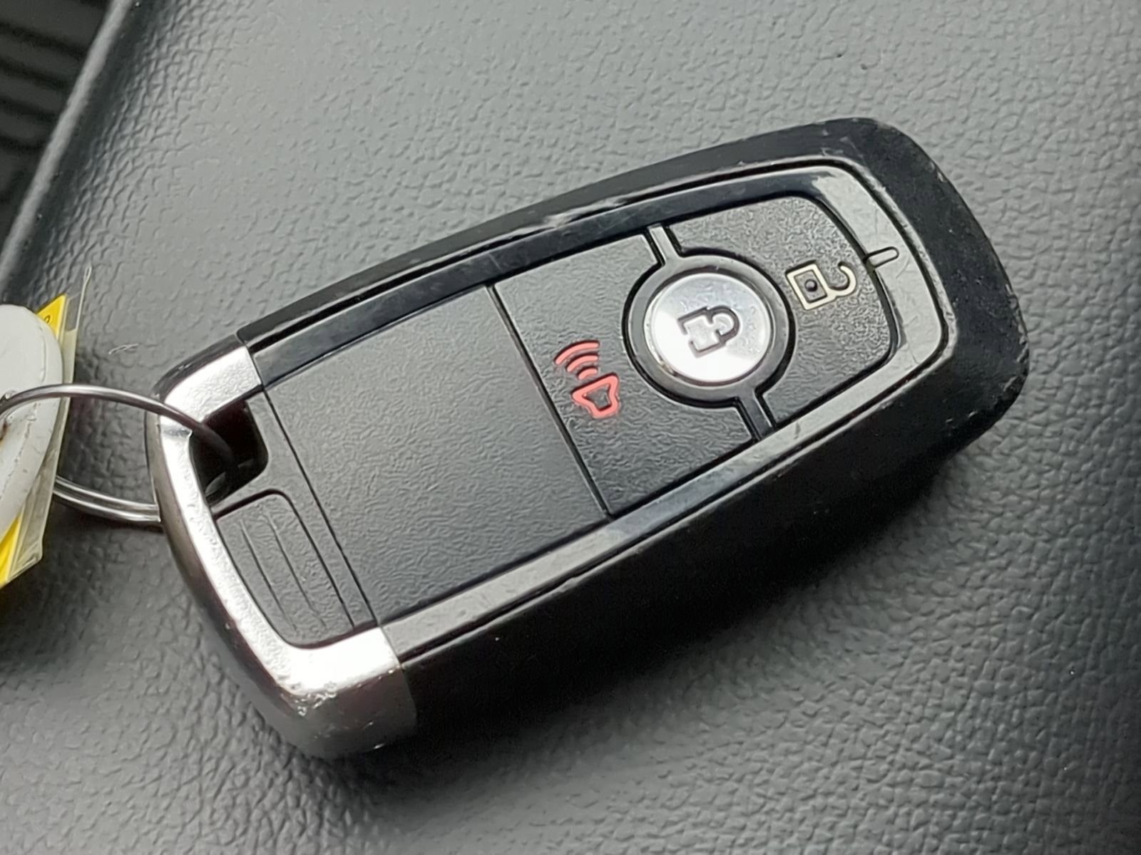 Used 2023 Ford Edge SEL image 36