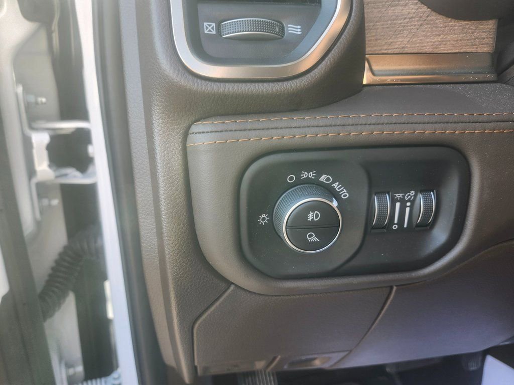 New 2026 RAM 2500 Limited image 15