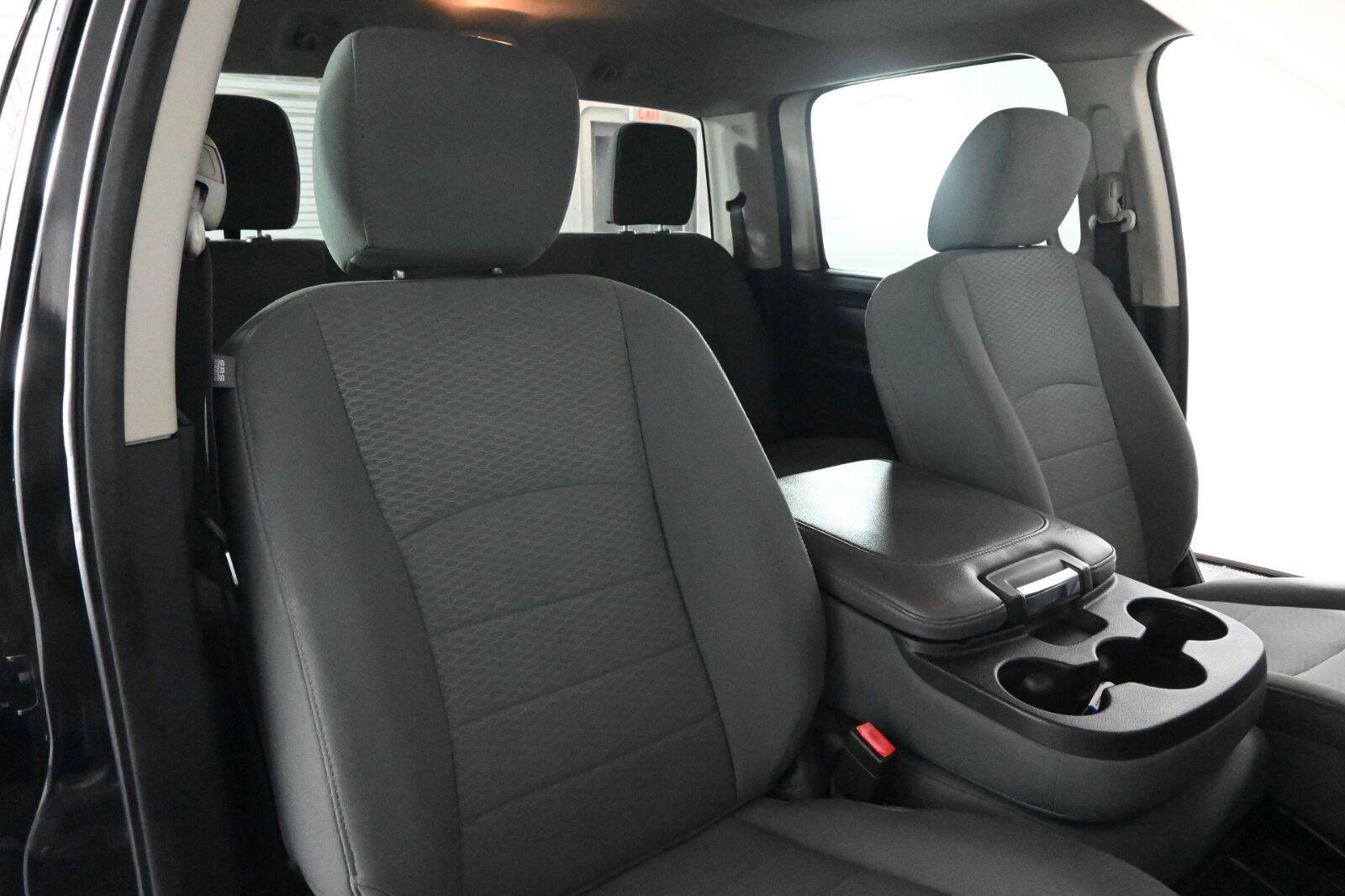Used 2016 RAM 1500 Express w/ Black Ram 1500 Express Group AWD/4WD image 10