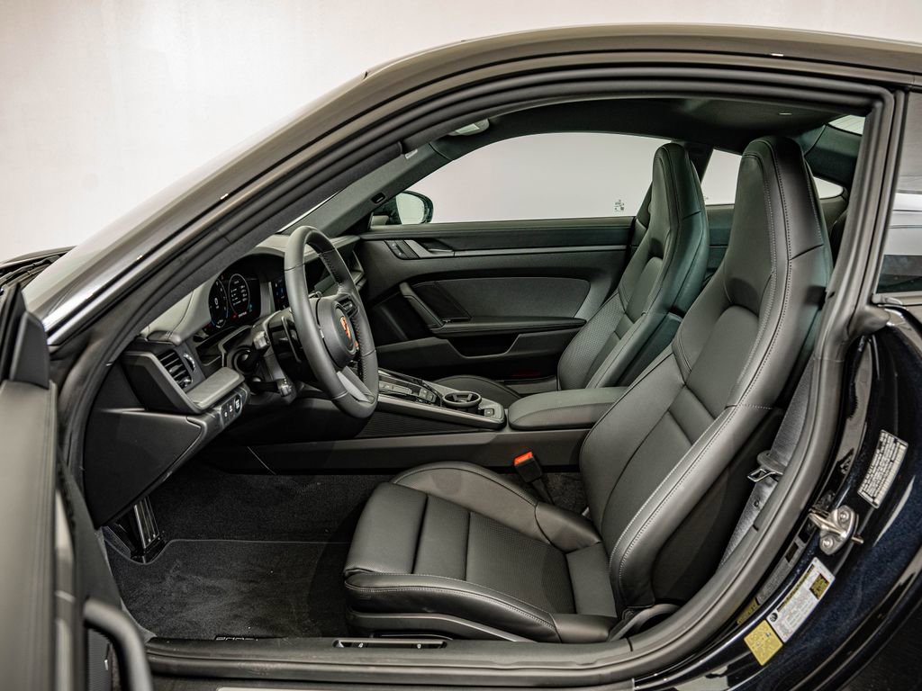 New 2026 Porsche 911 Carrera RWD image 4