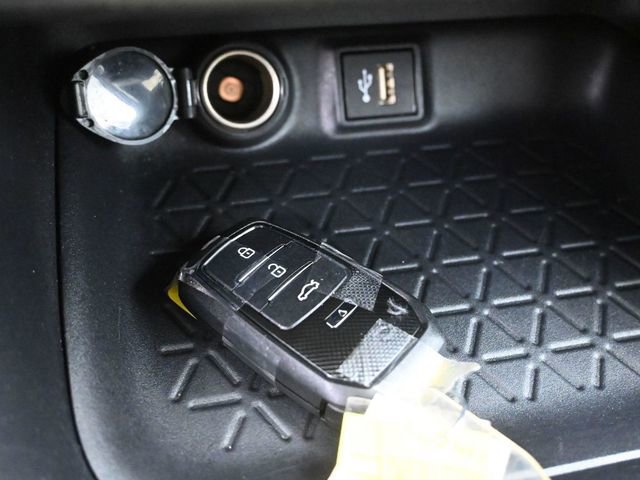 Certified 2025 Toyota RAV4 XLE w/ Convenience Package image 17