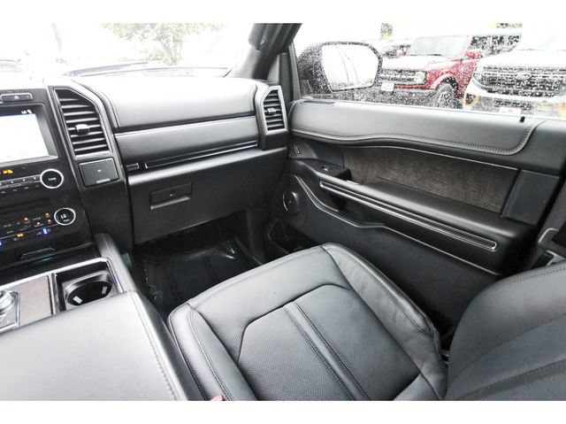 Used 2018 Ford Expedition Limited w/ Equipment Group 301A RWD image 9