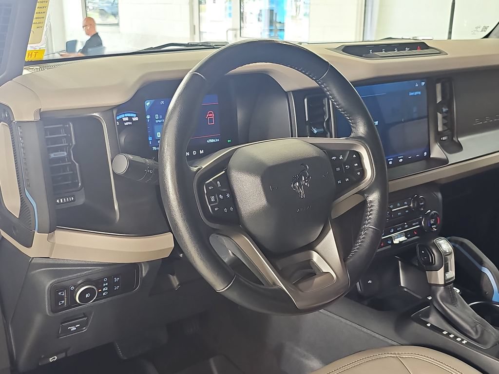 Used 2023 Ford Bronco Wildtrak AWD/4WD image 19