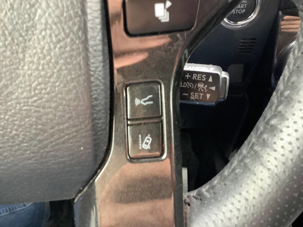 Used 2021 Toyota 4Runner Venture w/ Moonroof Package AWD/4WD image 55