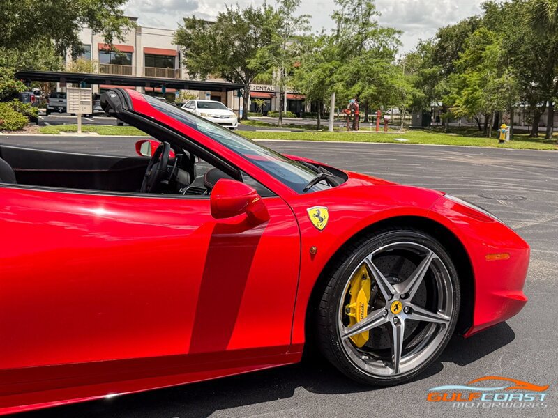 Used 2013 Ferrari 458 Spider RWD image 58