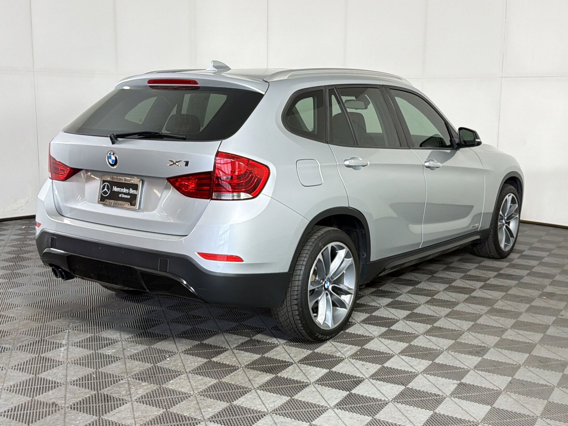 Used 2013 BMW X1 xDrive28i w/ Premium Pkg AWD/4WD image 9