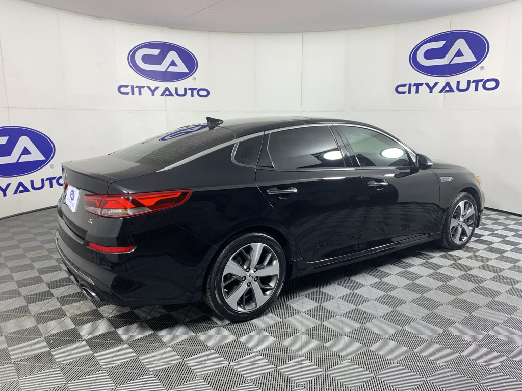 Used 2020 Kia Optima S w/ S Panoramic Sunroof Package FWD image 3