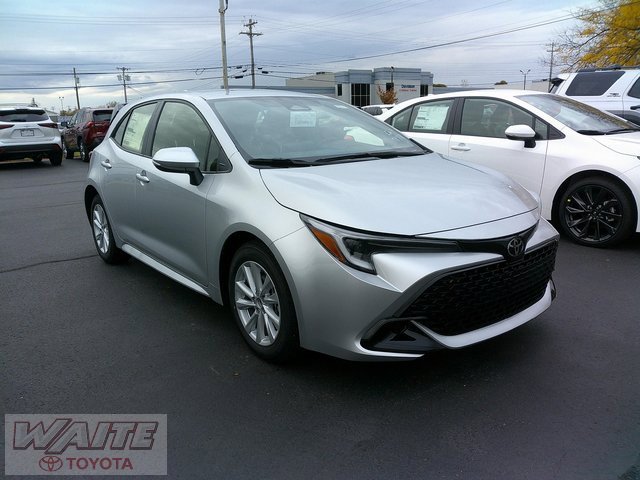 New 2025 Toyota Corolla SE