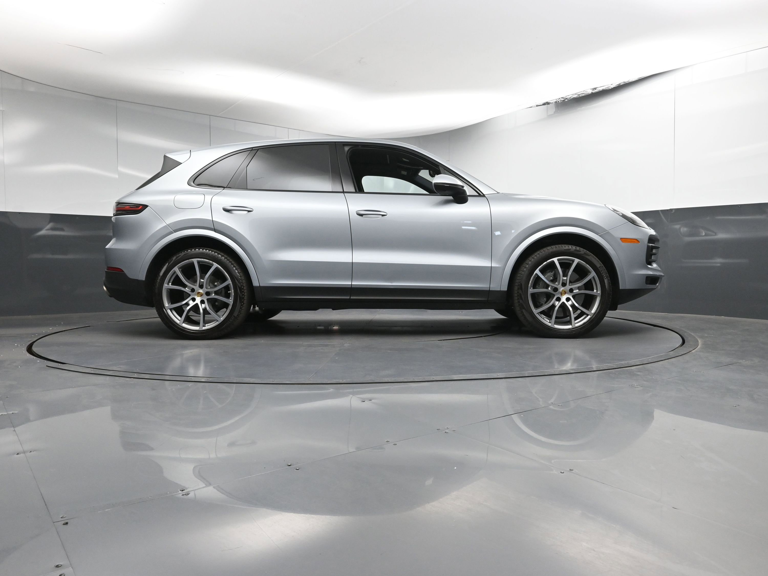 Certified 2022 Porsche Cayenne S image 30