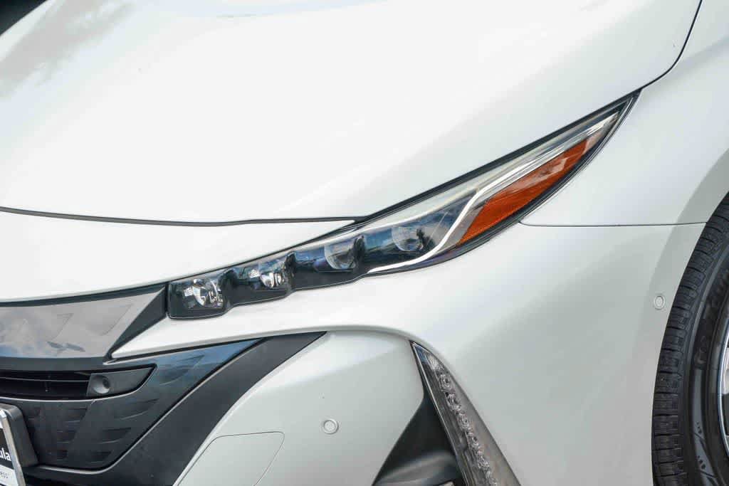 Used 2021 Toyota Prius Prime Limited w/ Carpet Mat Package (TMS) FWD image 8