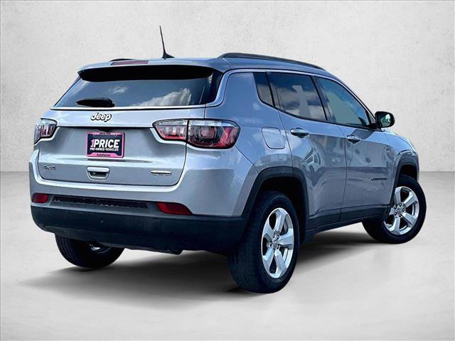 Used 2019 Jeep Compass Latitude w/ Popular Equipment Group AWD/4WD image 2