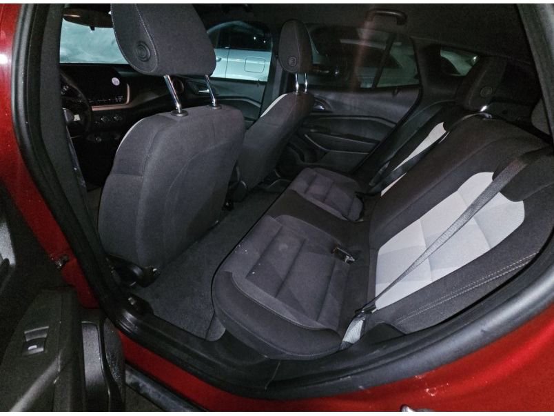 Used 2024 Chevrolet Trax RS w/ Driver Confidence Package image 25