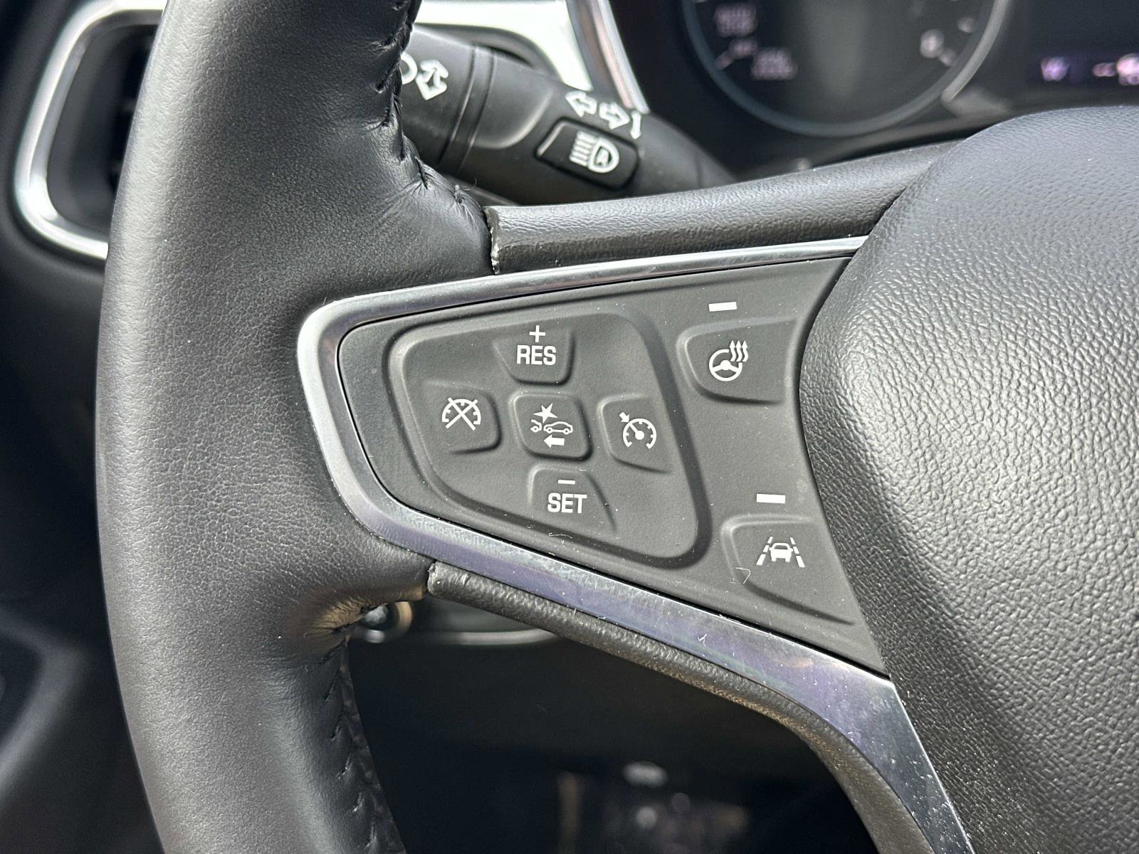 Certified 2022 Chevrolet Equinox Premier image 21