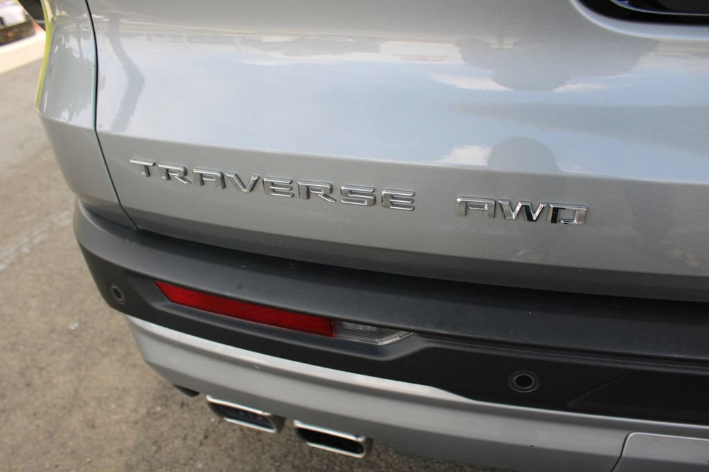 Used 2025 Chevrolet Traverse LT AWD/4WD image 65