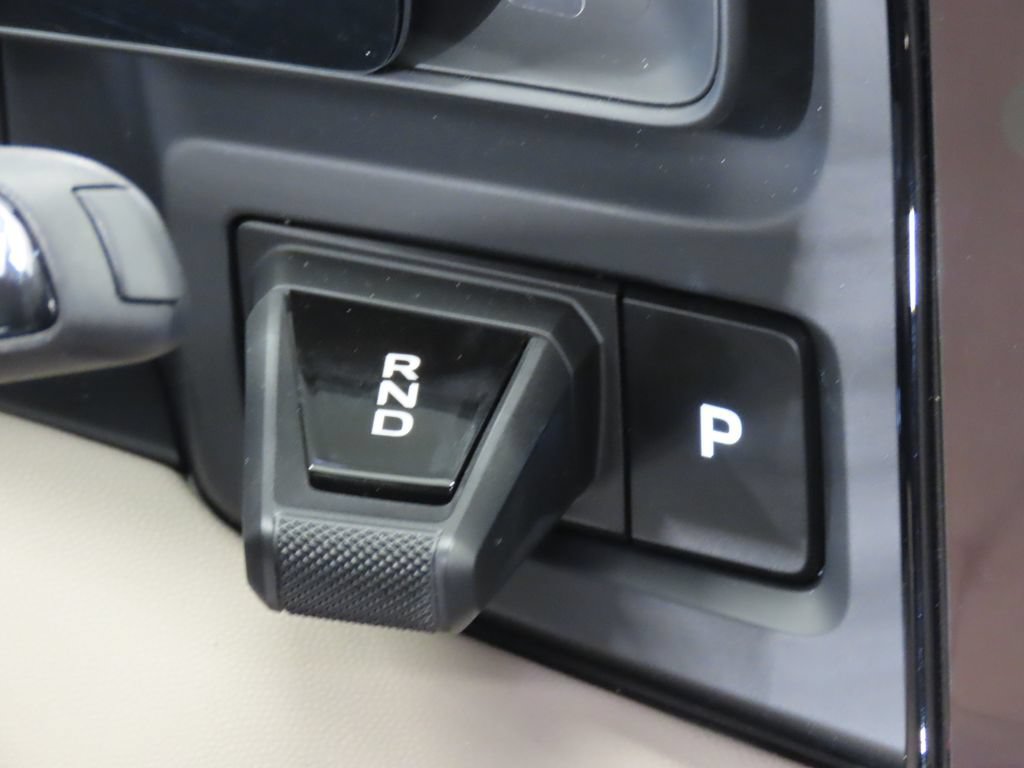 New 2026 Porsche Cayenne Electric AWD/4WD image 27