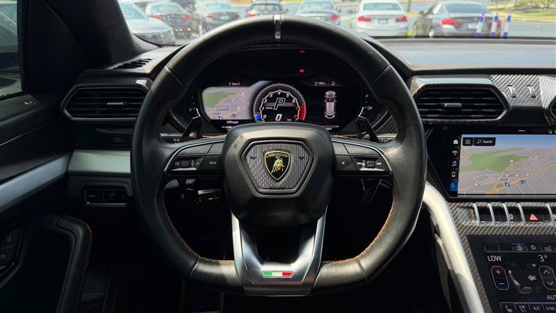 Used 2020 Lamborghini Urus AWD/4WD image 40