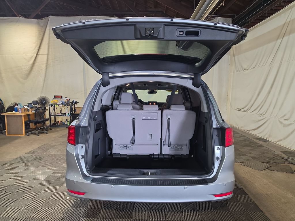 Certified 2024 Honda Odyssey Touring image 21