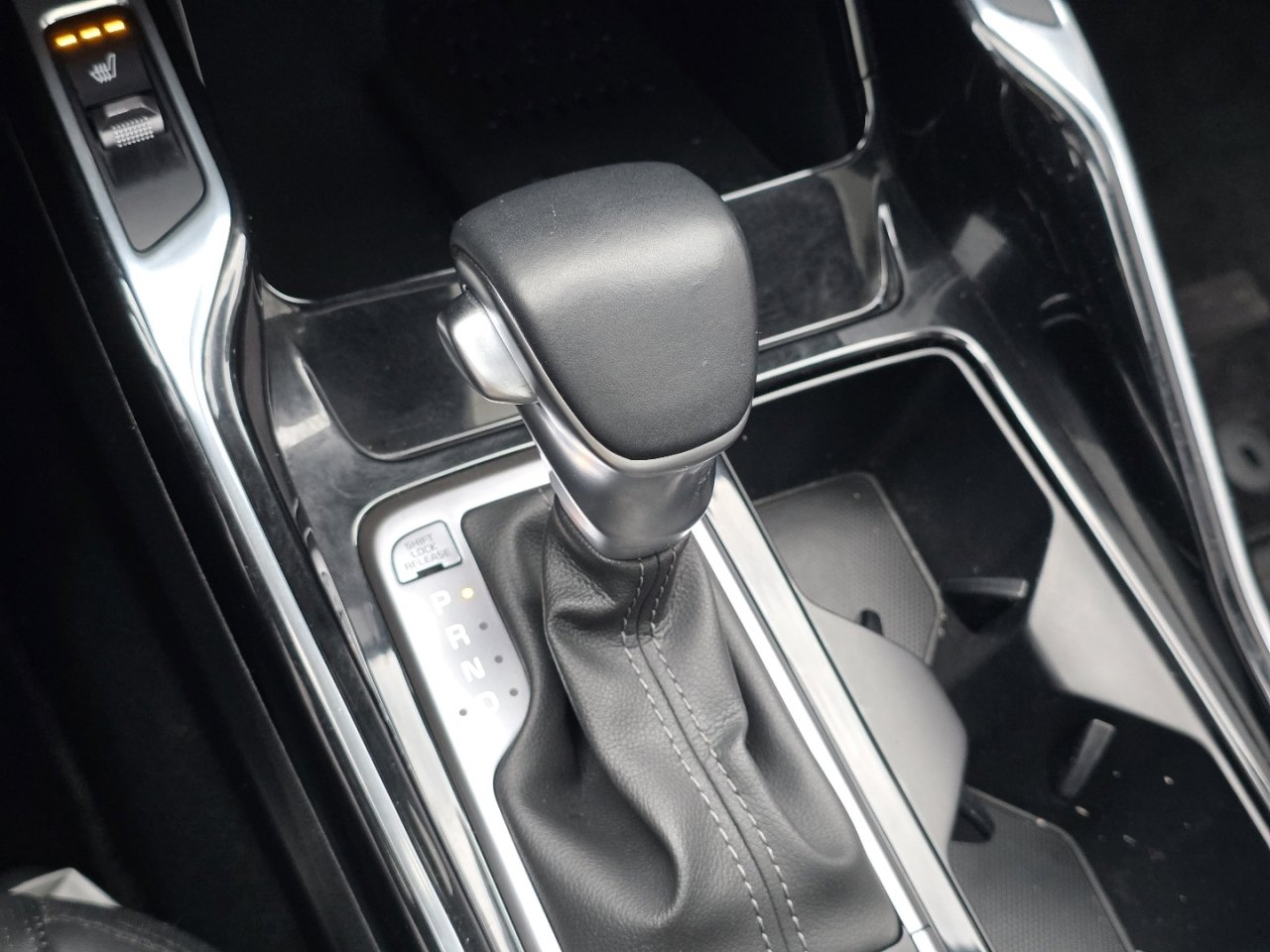 Used 2023 Kia Sorento SX image 29