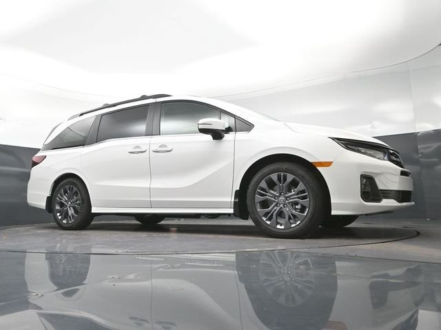 New 2026 Honda Odyssey Touring image 25