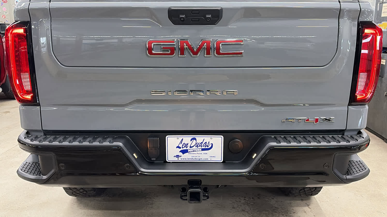 Used 2024 GMC Sierra 1500 AT4X AWD/4WD image 28