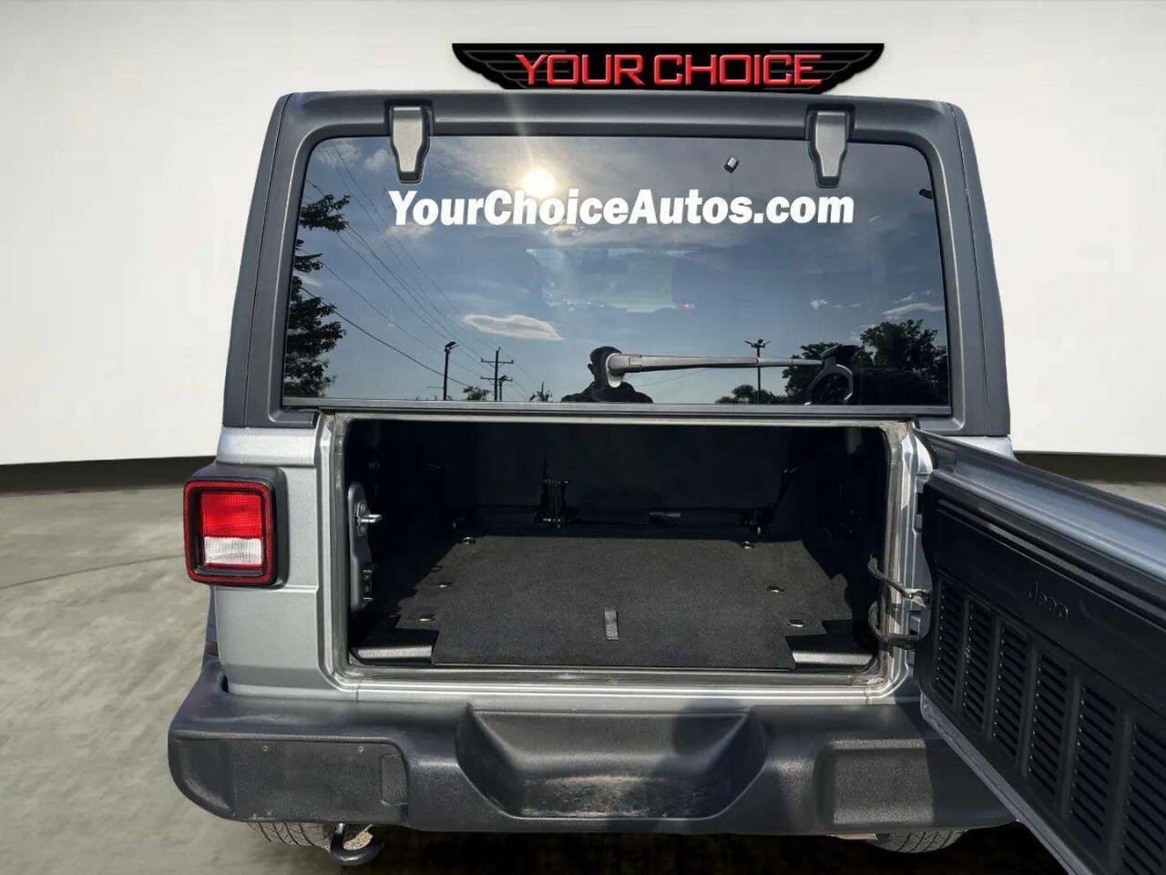 Used 2018 Jeep Wrangler Unlimited Sport AWD/4WD image 15