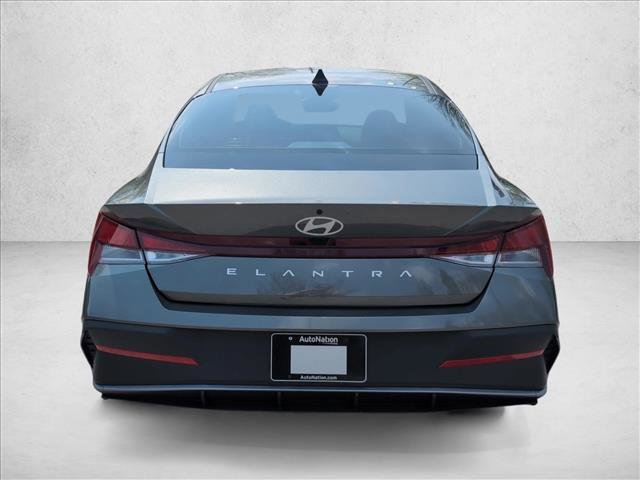 New 2026 Hyundai Elantra SE image 8