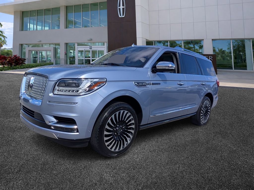 Used 2018 Lincoln Navigator Black Label image 3
