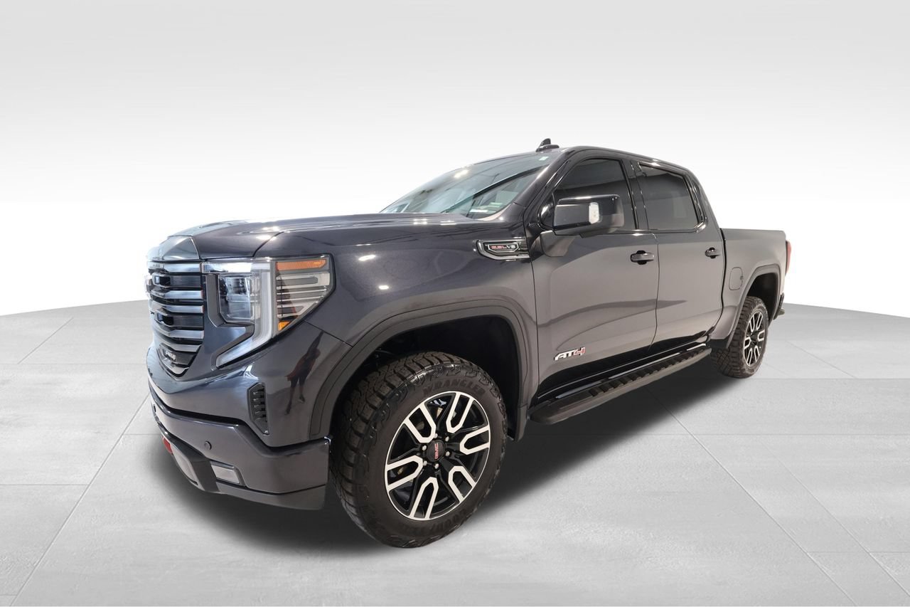 Used 2024 GMC Sierra 1500 AT4 w/ Technology Package AWD/4WD image 8