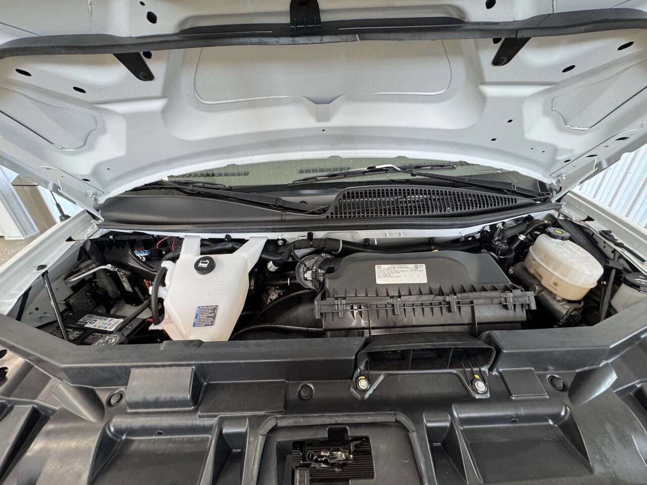 Used 2023 GMC Savana 2500 w/ Driver Convenience Package image 27