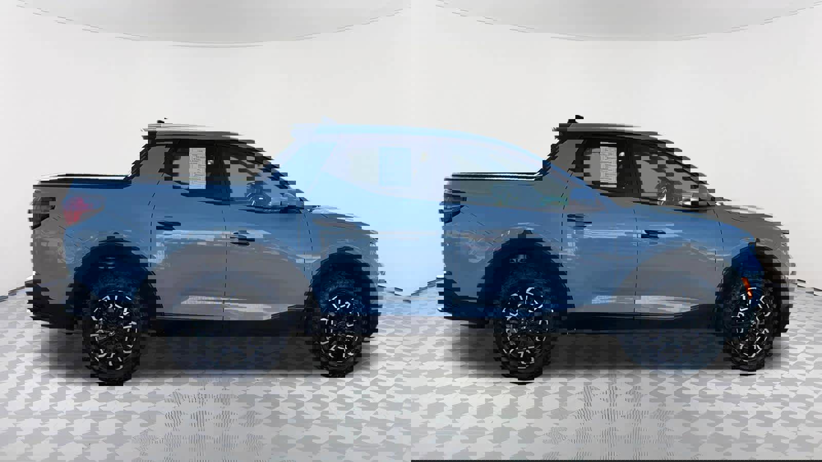 Used 2023 Hyundai Santa Cruz SE image 4