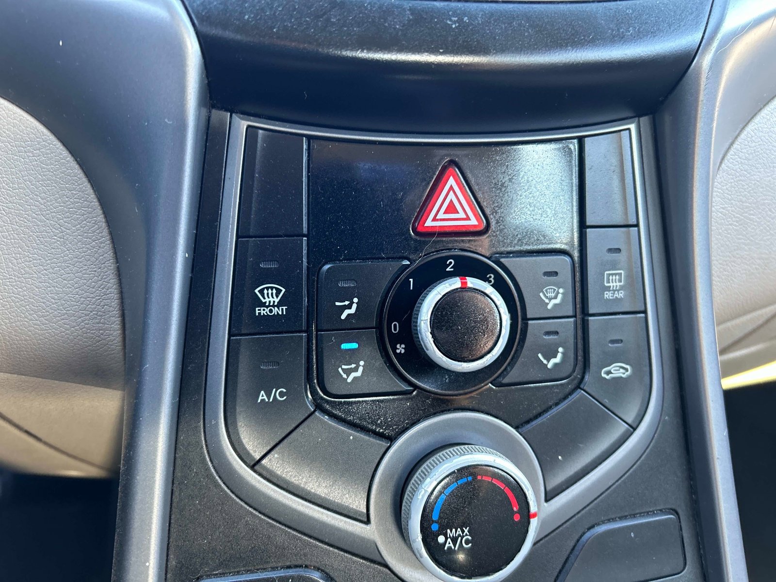 Used 2016 Hyundai Elantra SE image 26